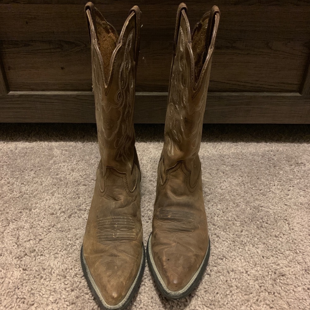 Ariat Women’s Cowgirl Boots